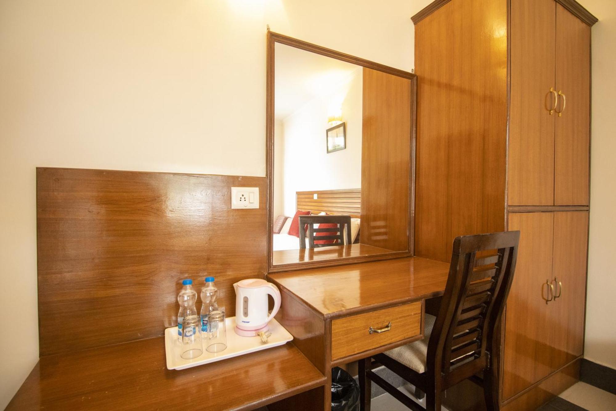 Wow Stayz2 Hotel The Lodge Дармсала Екстер'єр фото
