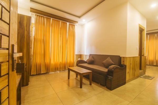 Wow Stayz2 Hotel The Lodge Дармсала Екстер'єр фото