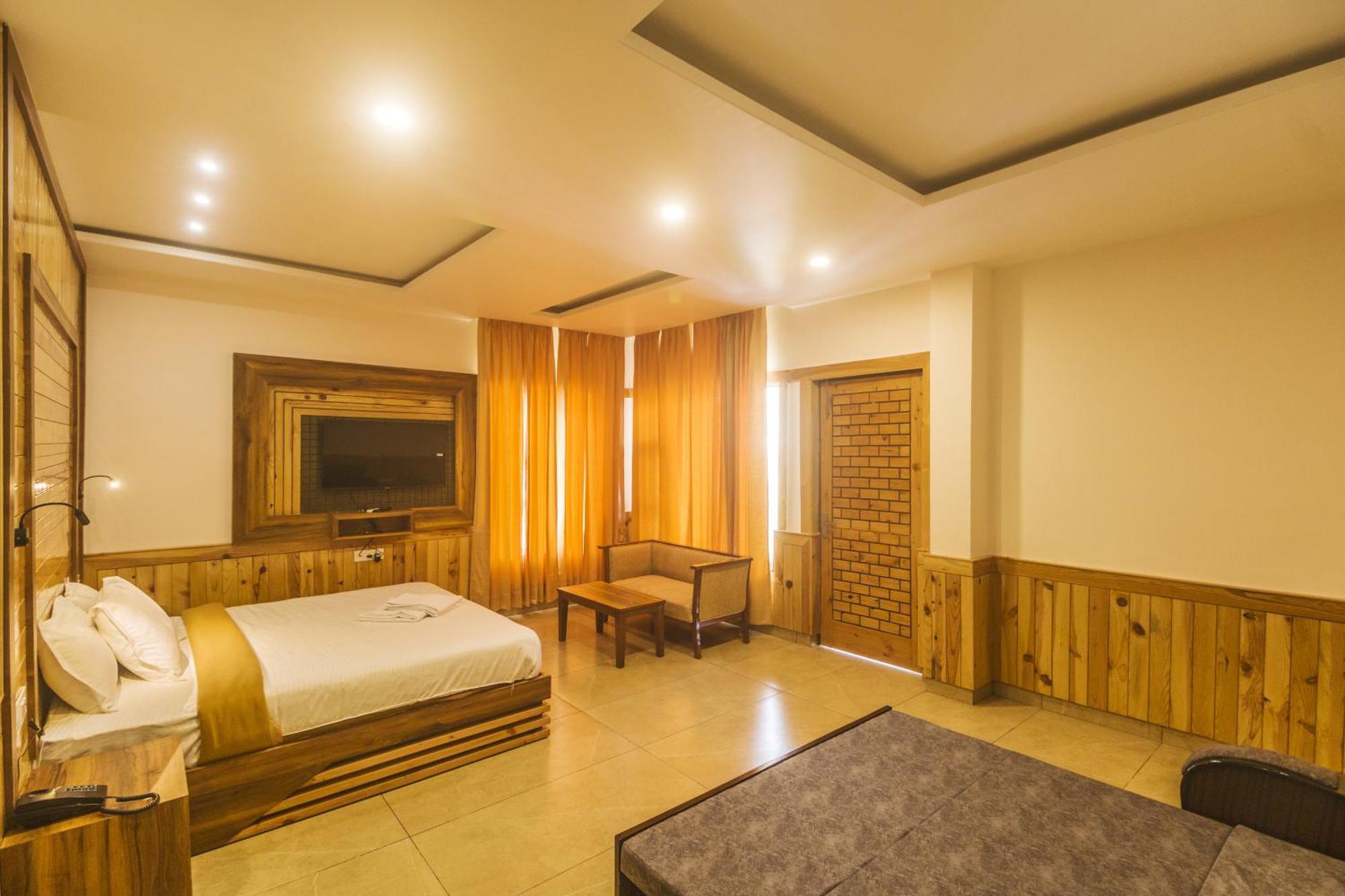 Wow Stayz2 Hotel The Lodge Дармсала Екстер'єр фото