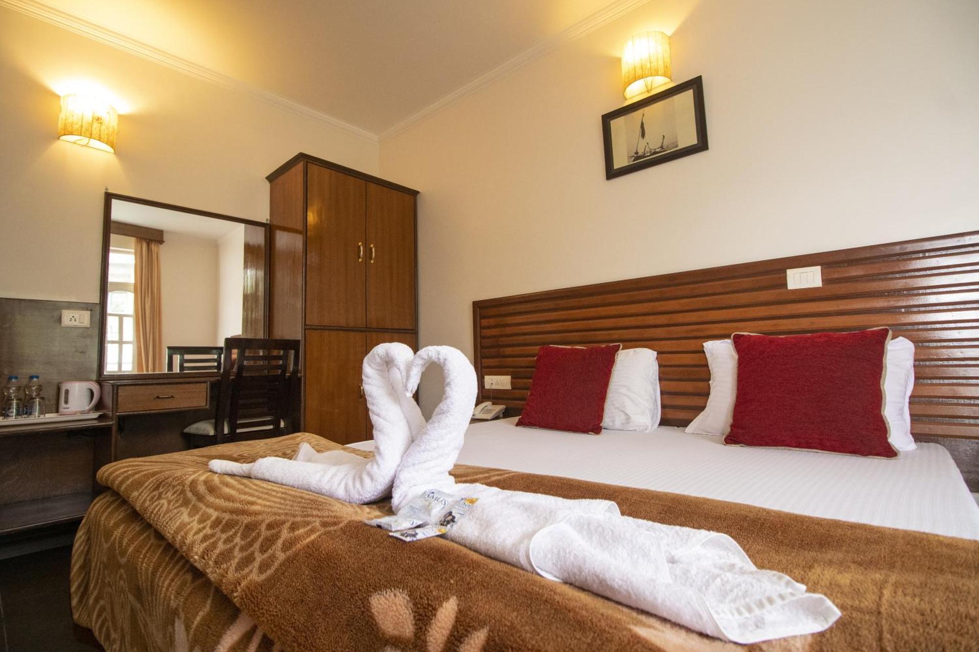 Wow Stayz2 Hotel The Lodge Дармсала Екстер'єр фото