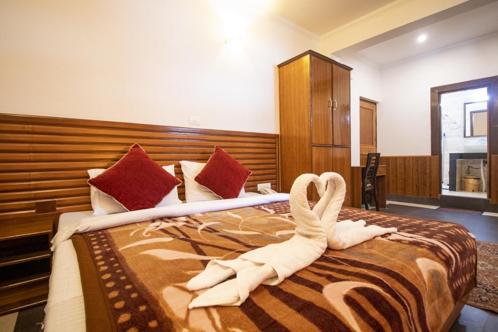 Wow Stayz2 Hotel The Lodge Дармсала Екстер'єр фото
